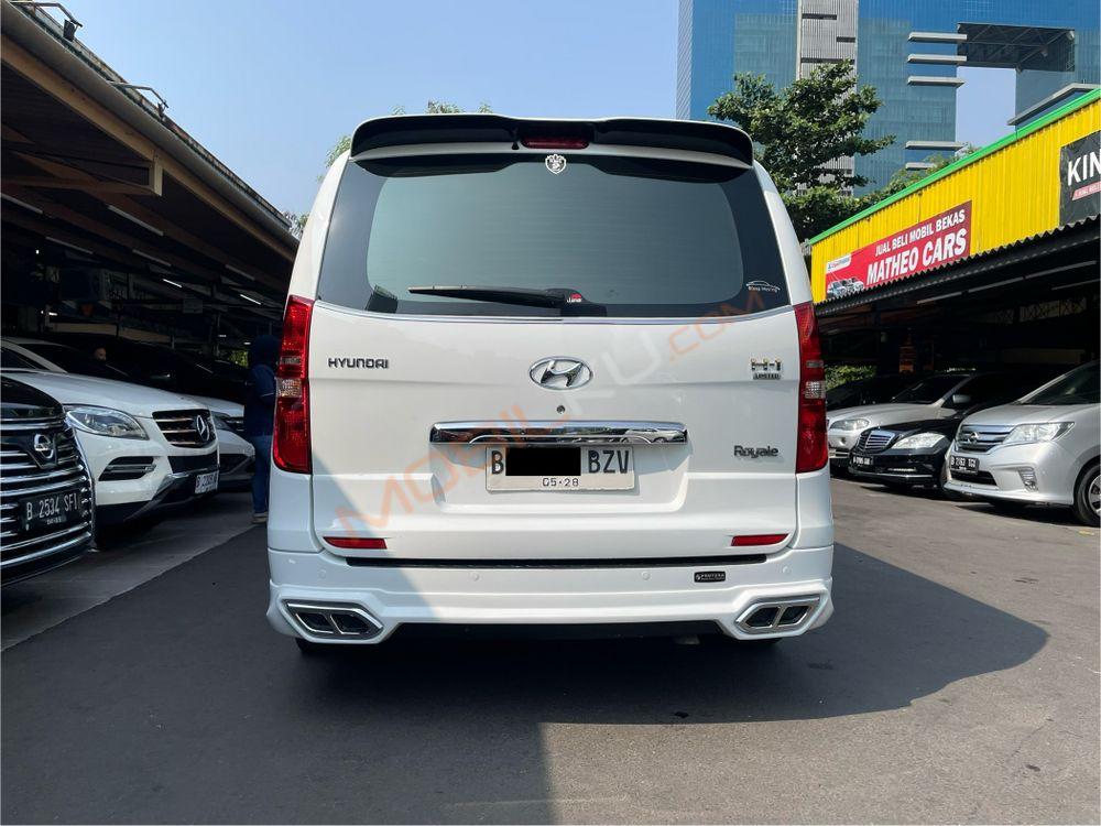 Mobil Hyundai H-1 2018