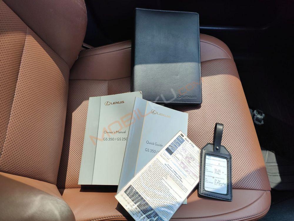 Mobil Lexus GS 2012