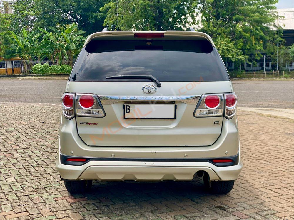 Mobil Toyota Fortuner 2013