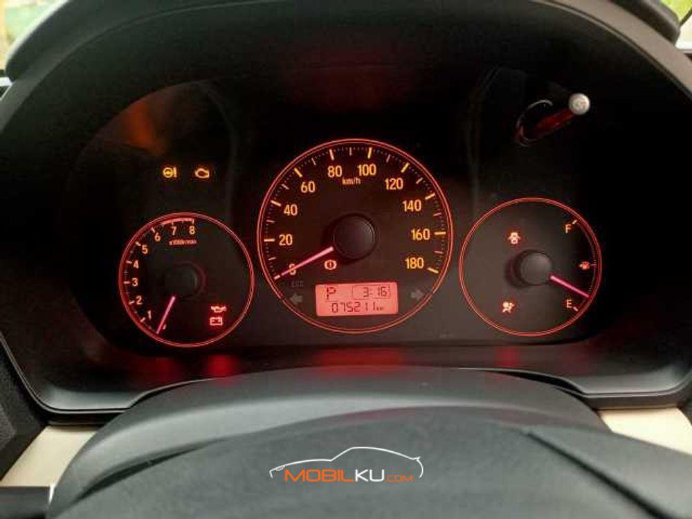 Mobil Honda Brio 2017