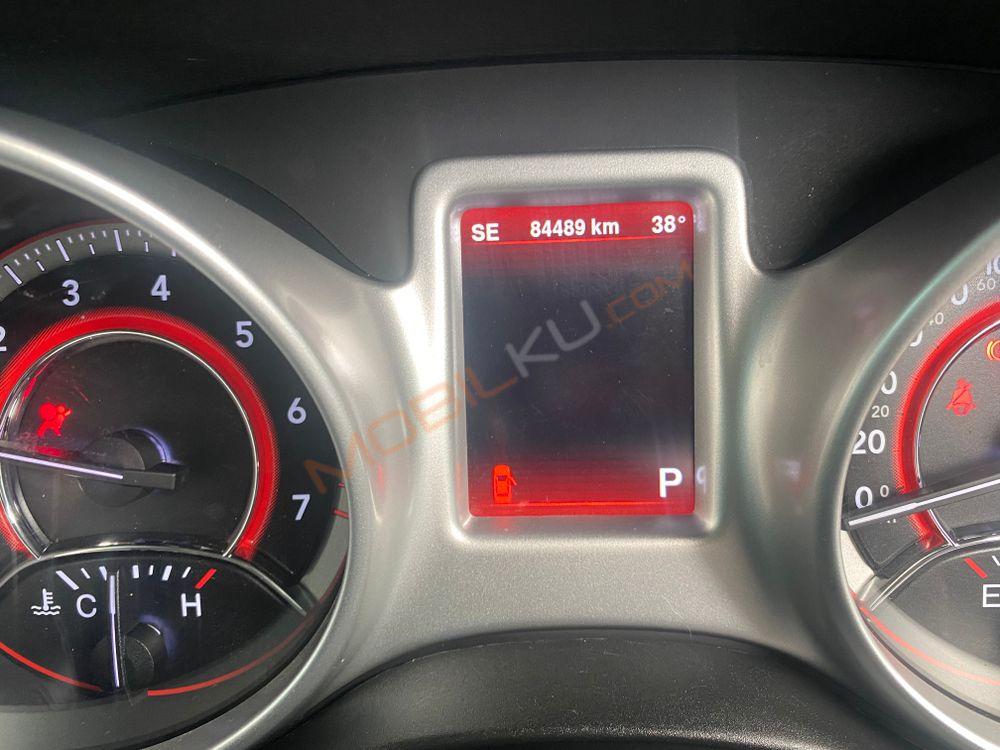 Mobil Dodge Journey 2014