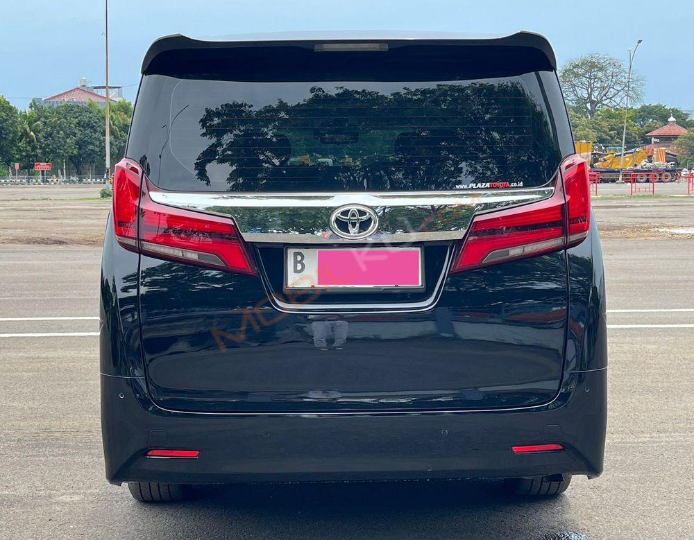 Mobil Toyota Alphard 2019