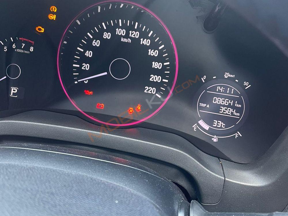 Mobil Honda HR-V 2015