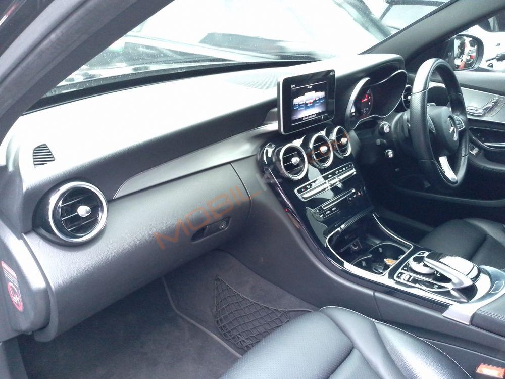 Mobil Mercedes-Benz C-Class 2018
