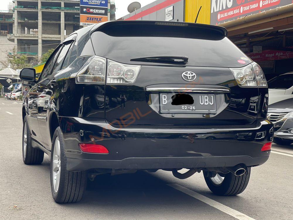 Mobil Toyota Harrier 2006