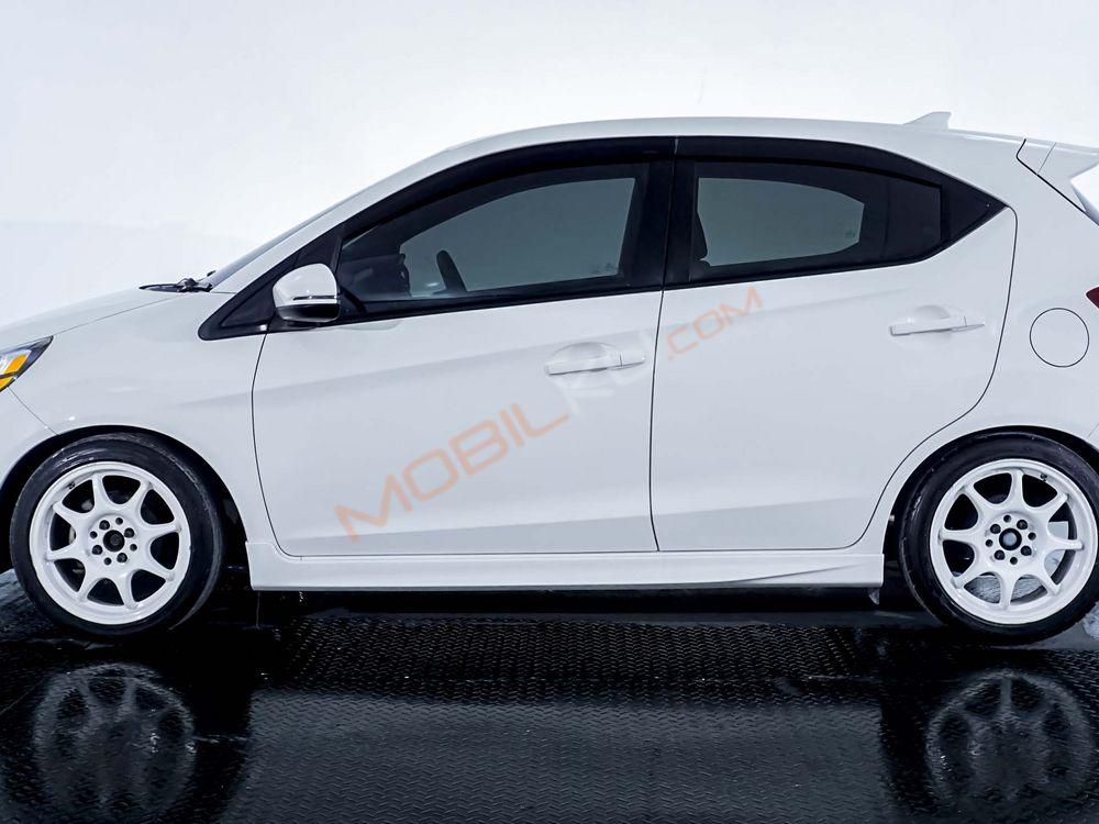 Mobil Honda Brio 2019