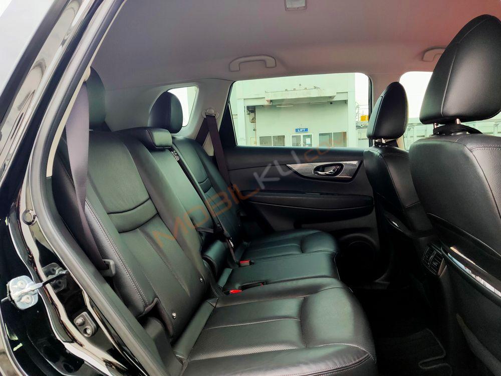 Mobil Nissan X-Trail 2017