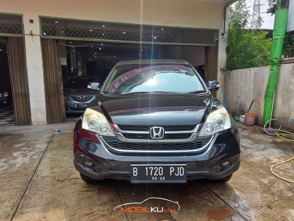 Mobil Honda CR-V 2011