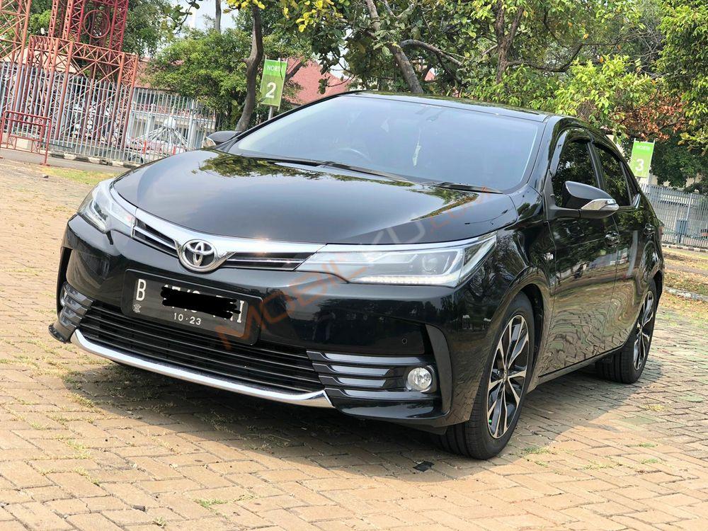 Mobil Toyota Corolla 2018