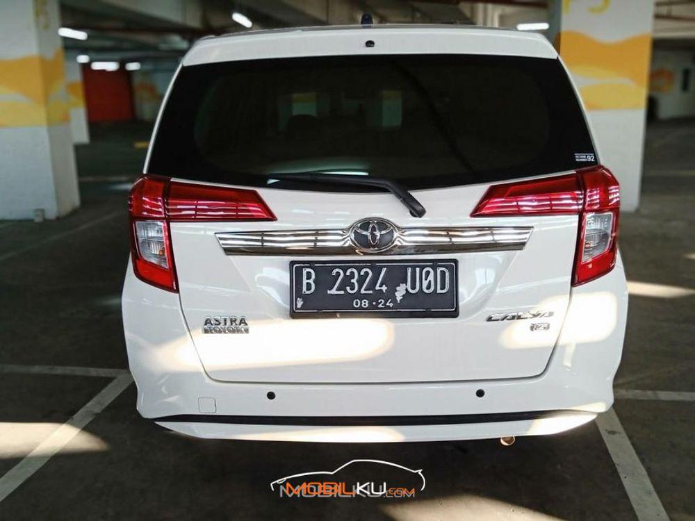 Mobil Toyota Calya 2019