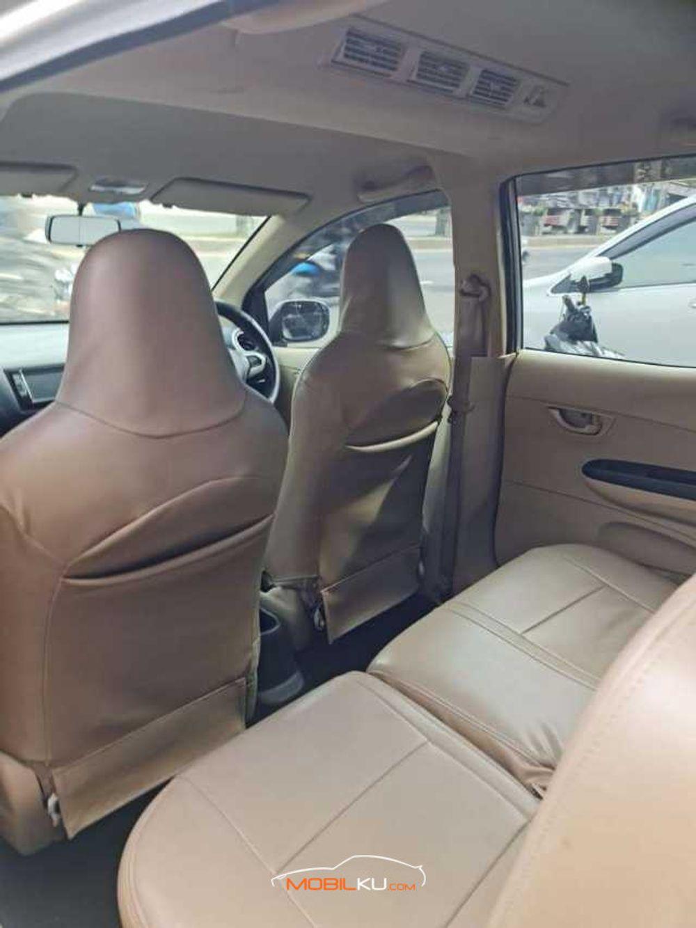 Mobil Honda Mobilio 2014