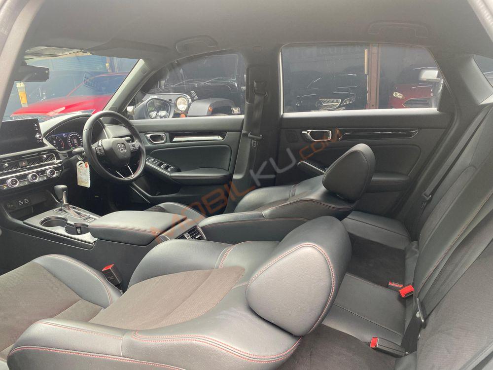 Mobil Honda Civic Sedan 2023