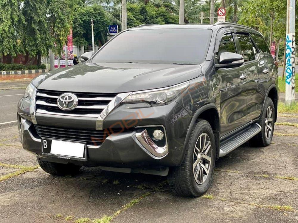 Mobil Toyota Fortuner 2017