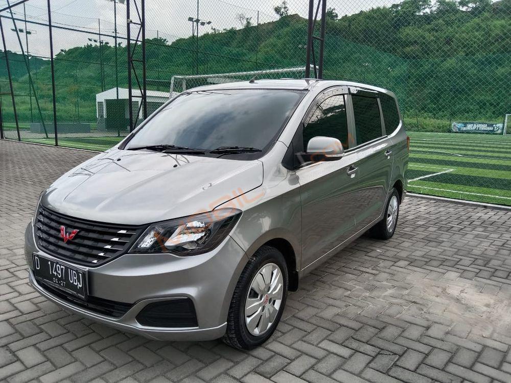 Mobil Wuling Confero 2022