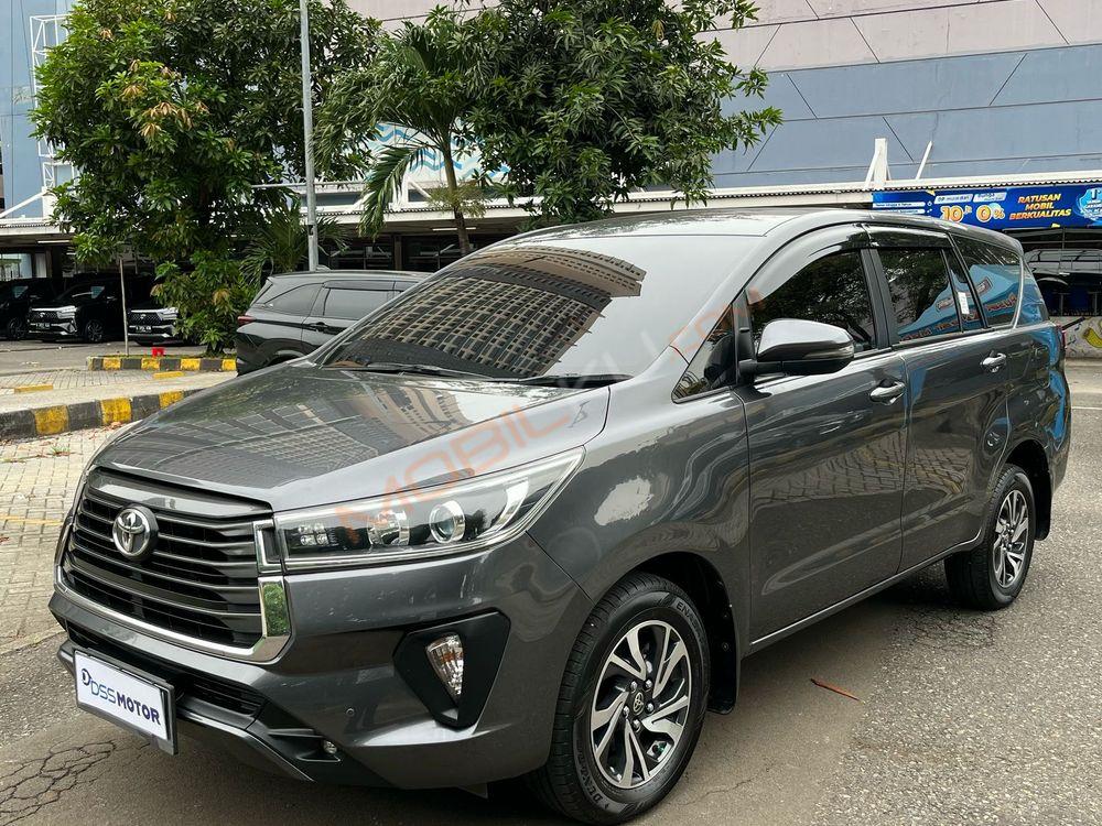 Mobil Toyota Kijang Innova 2022