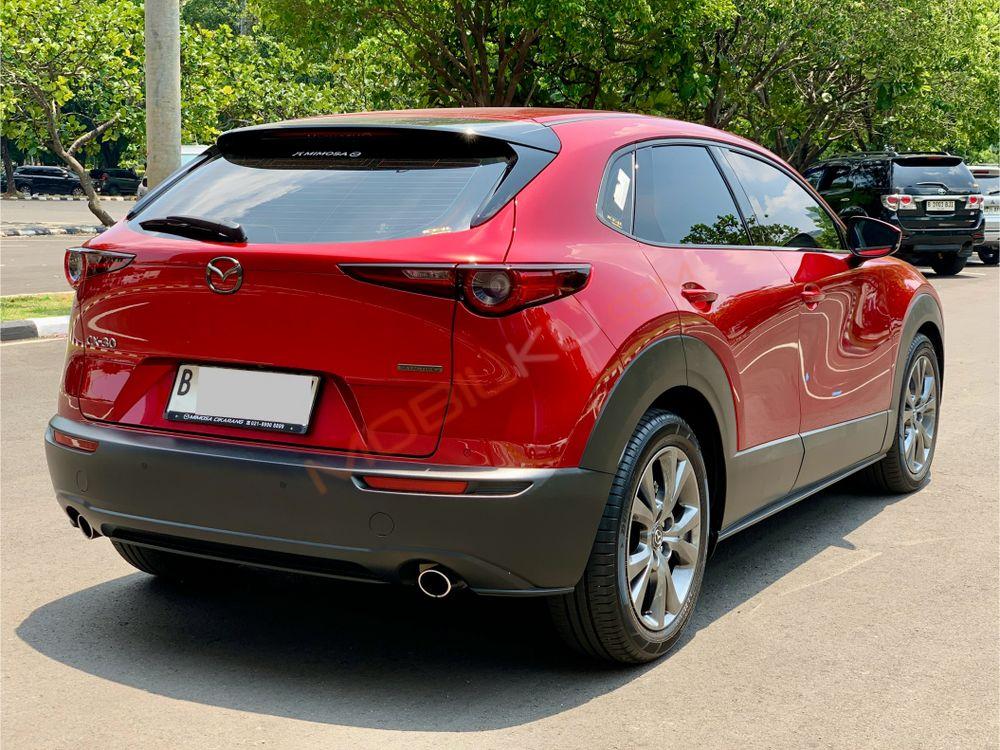 Mobil Mazda CX-30 2023