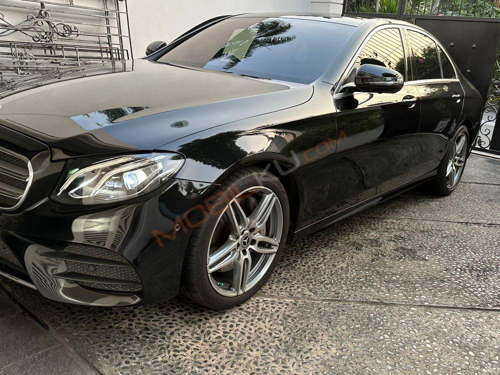 Mobil Mercedes-Benz E-Class 2019
