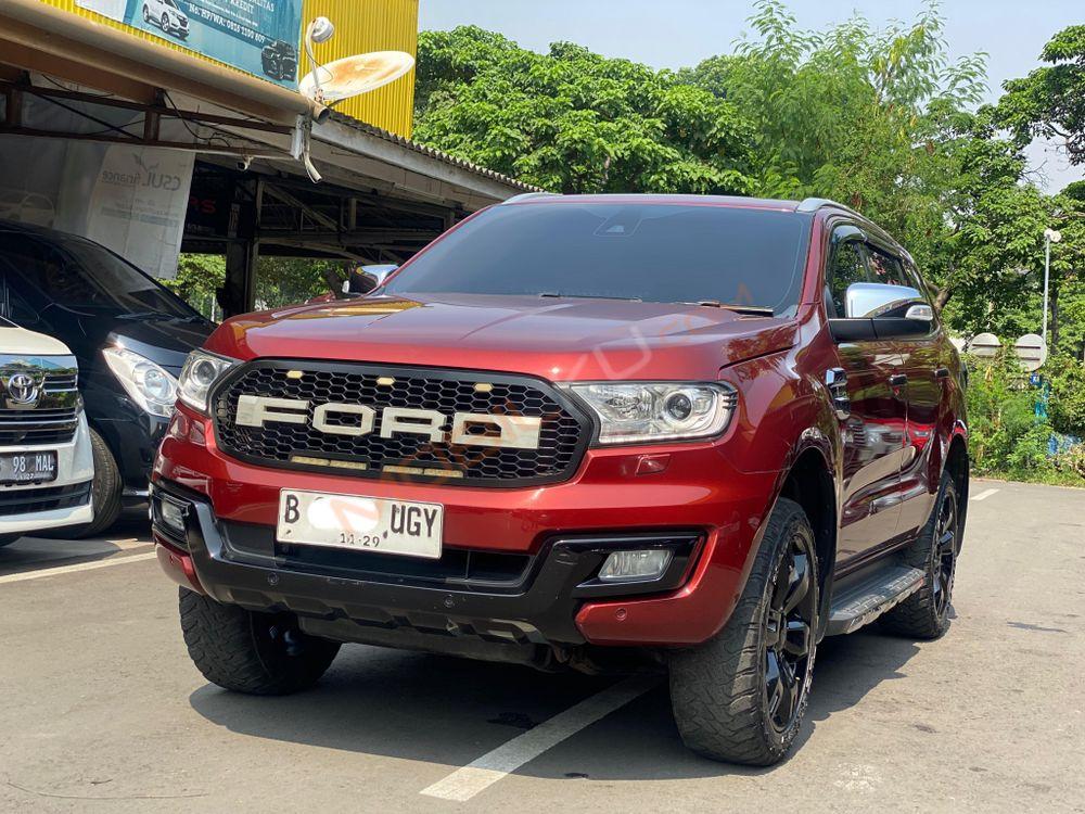 Mobil Ford Everest 2015
