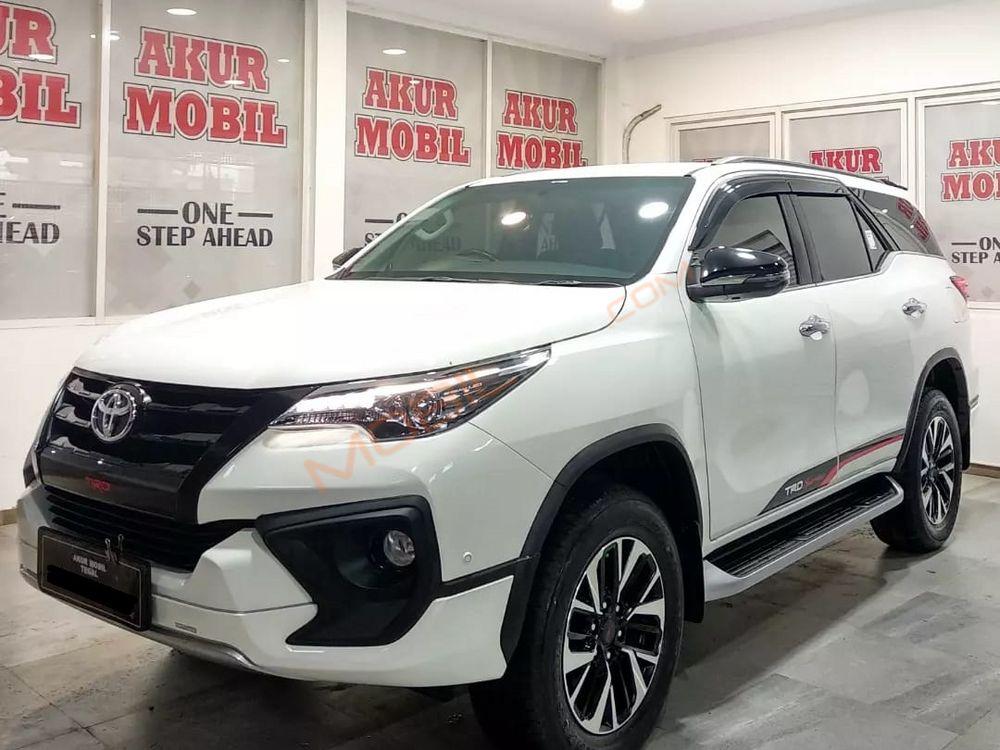 Mobil Toyota Fortuner 2018