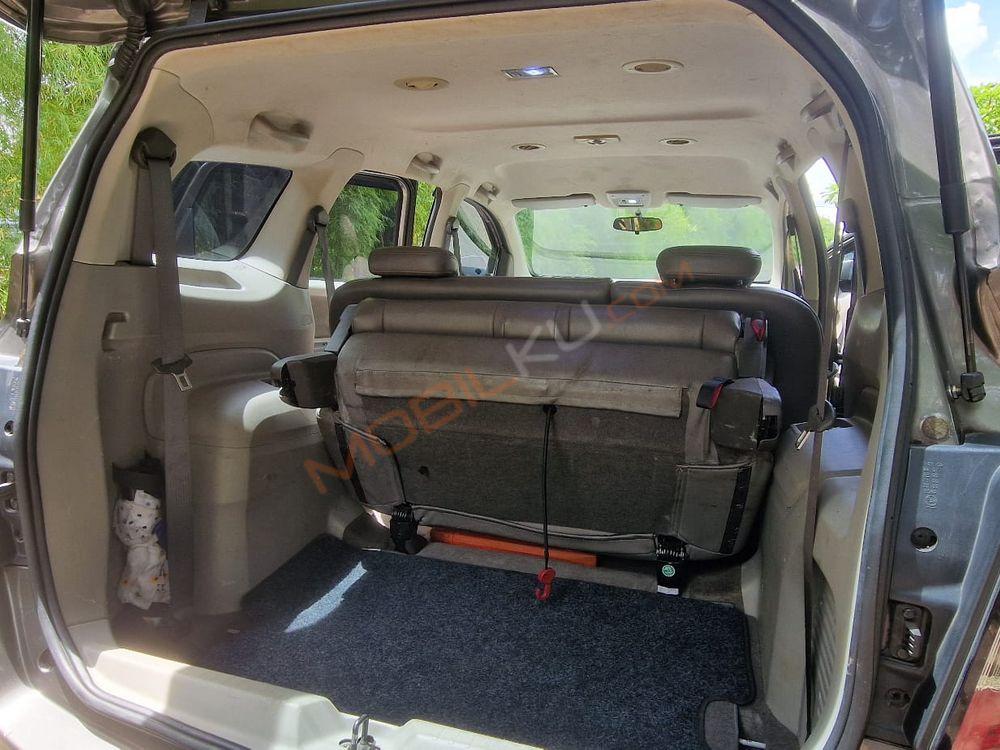 Mobil Chevrolet Spin 2013