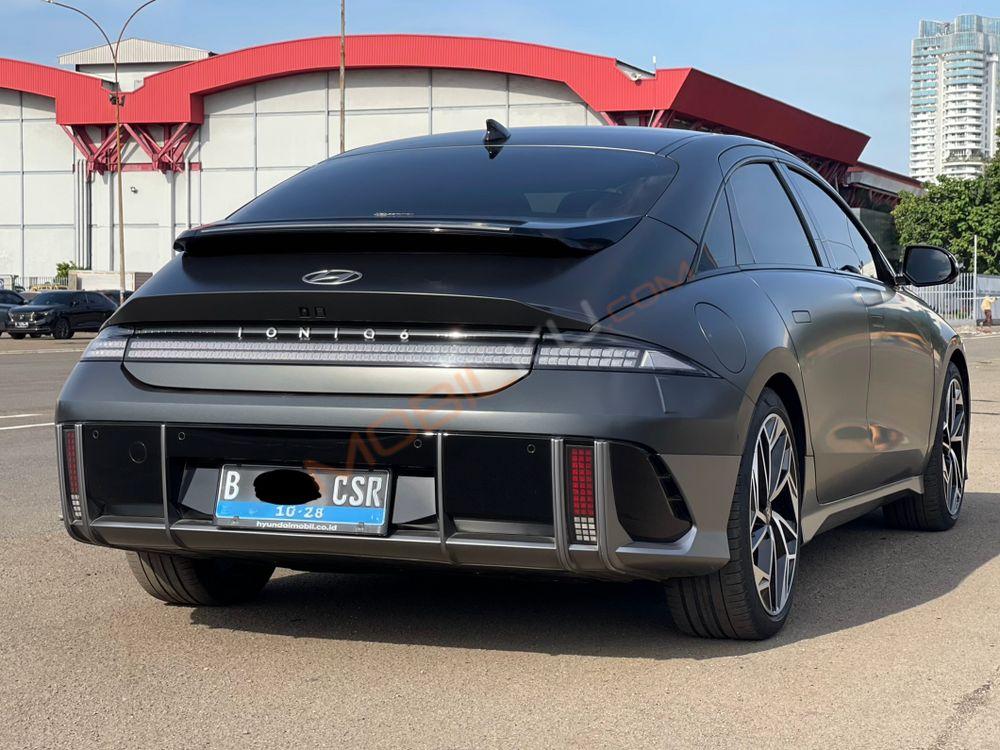 Mobil Hyundai Ioniq 6 2023