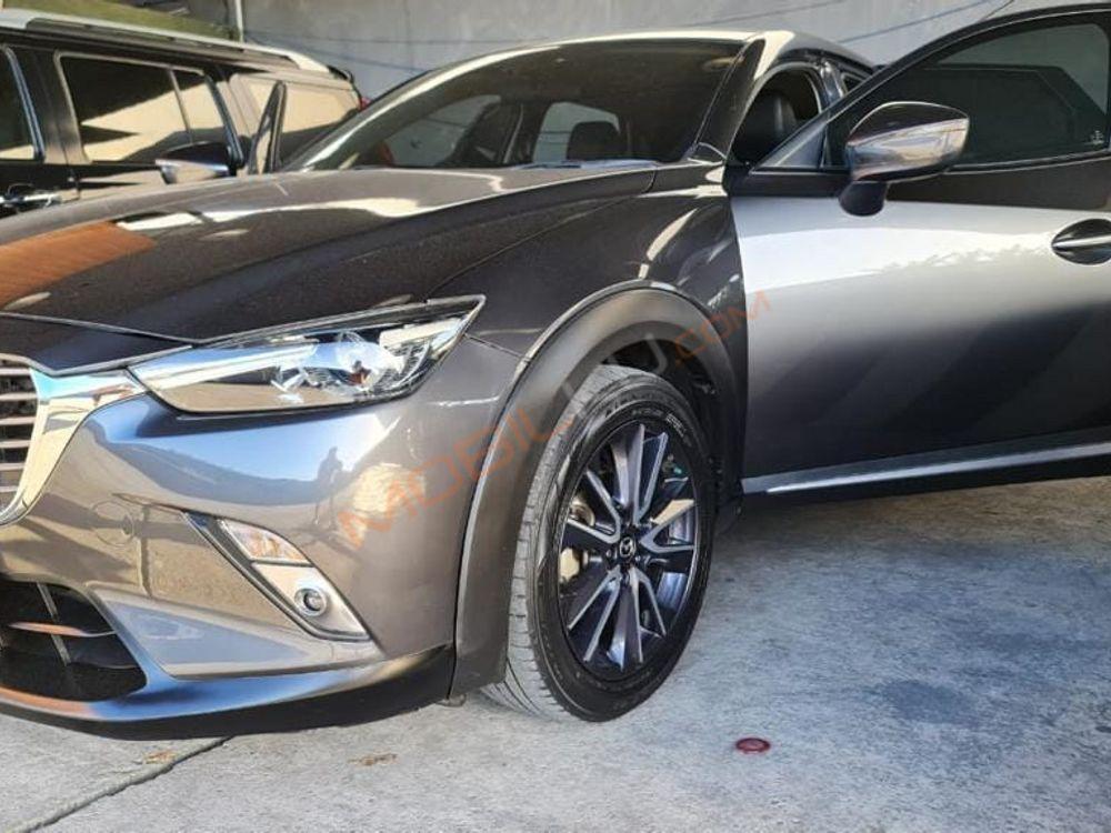 Mobil Mazda CX-3 2017