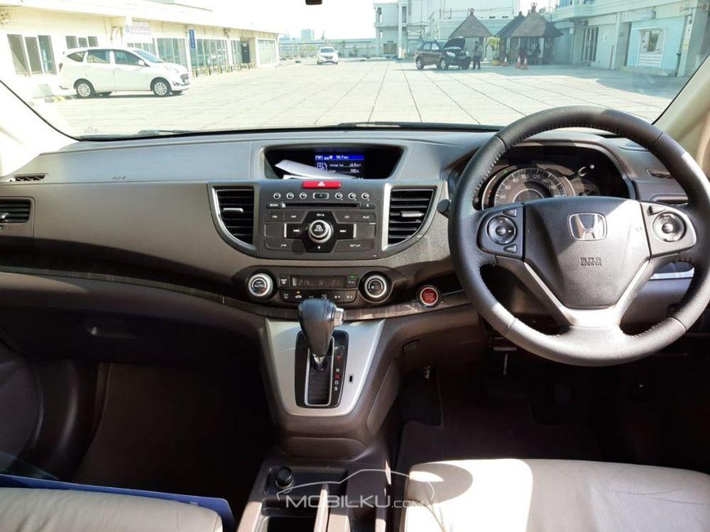 Mobil Honda CR-V 2014