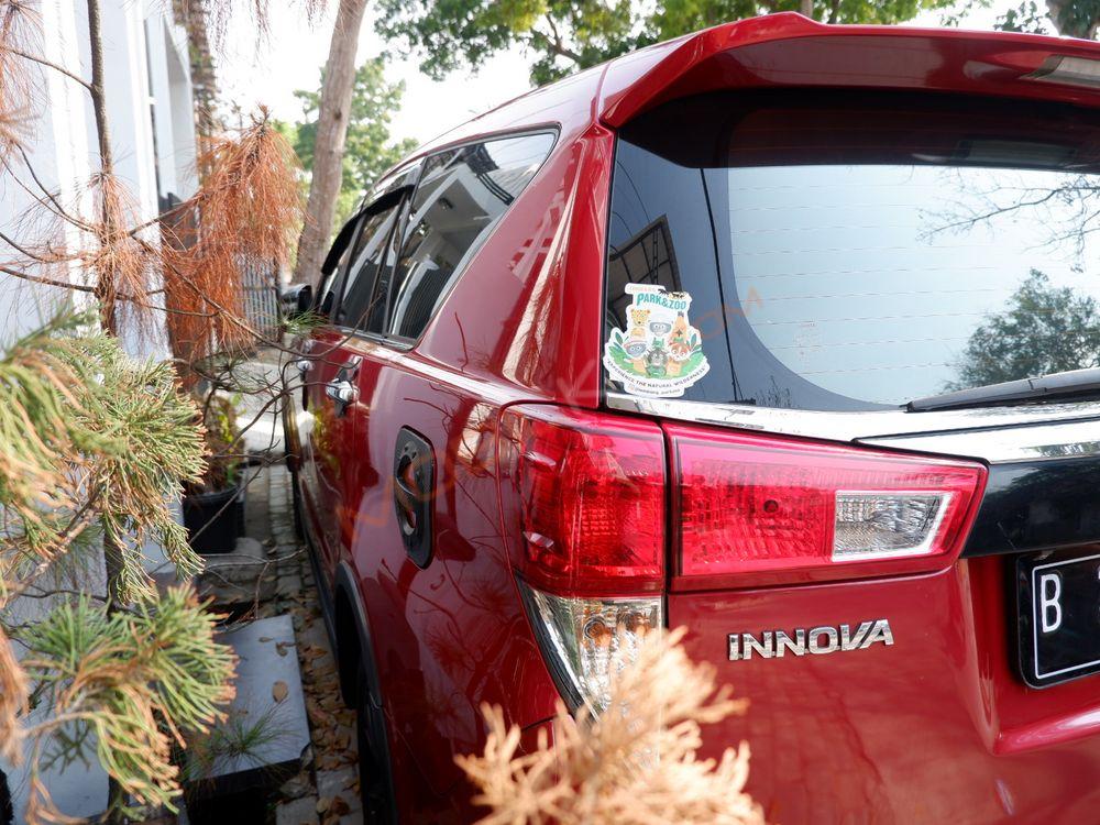 Mobil Toyota Kijang Innova 2018