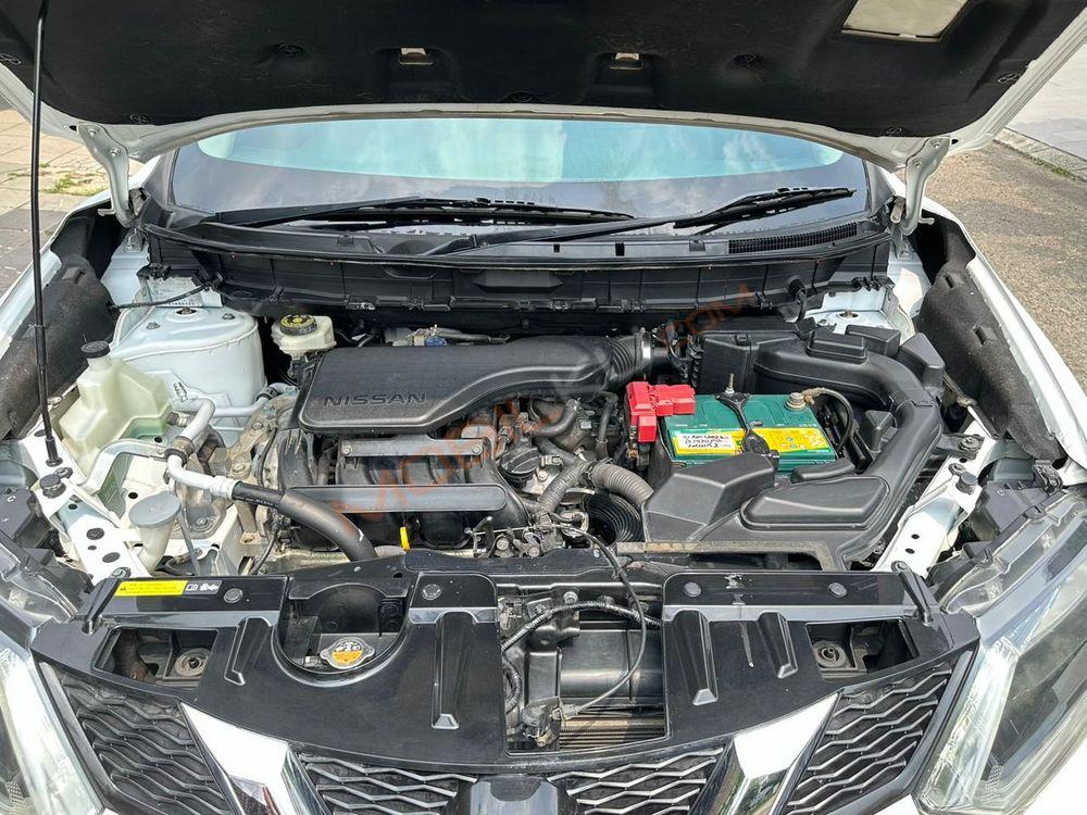 Mobil Nissan X-Trail 2016