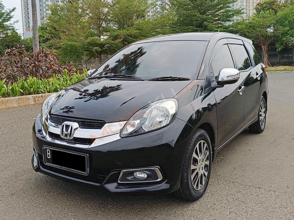Mobil Honda Mobilio 2016