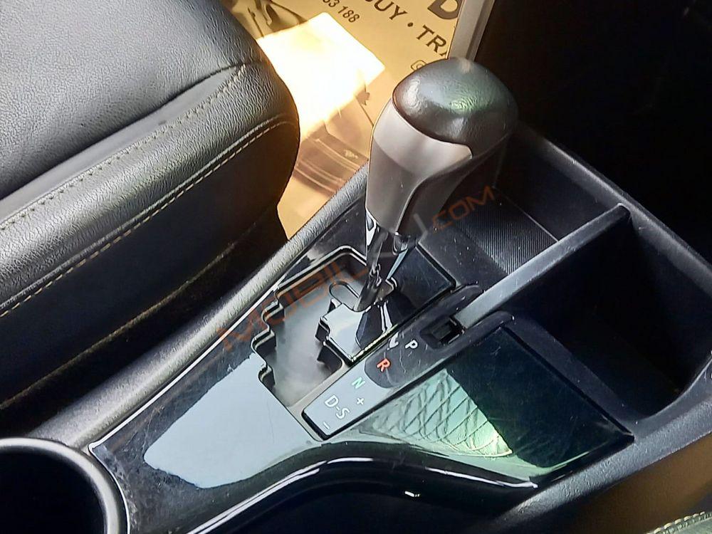 Mobil Toyota Kijang Innova 2017