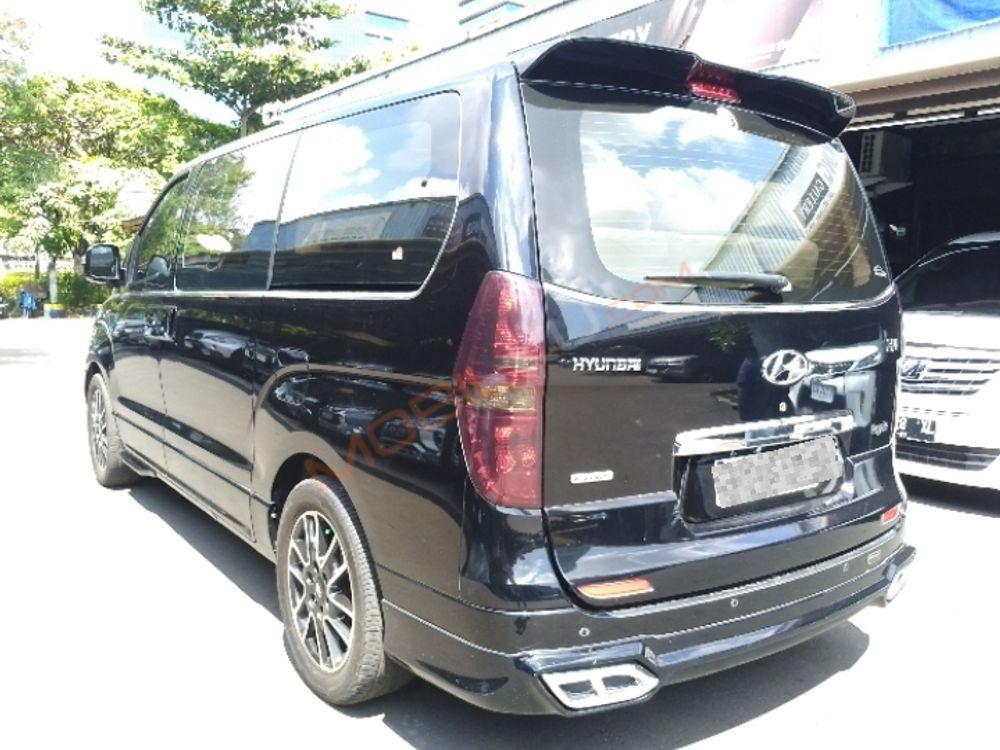 Mobil Hyundai H-1 2018