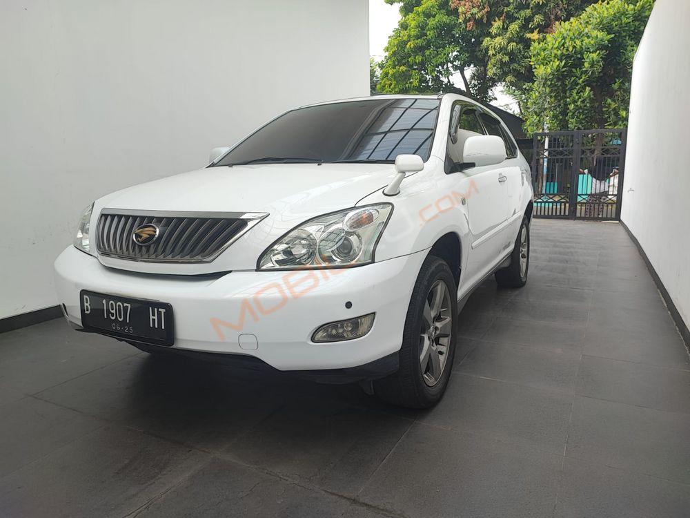 Mobil Toyota Harrier 2011