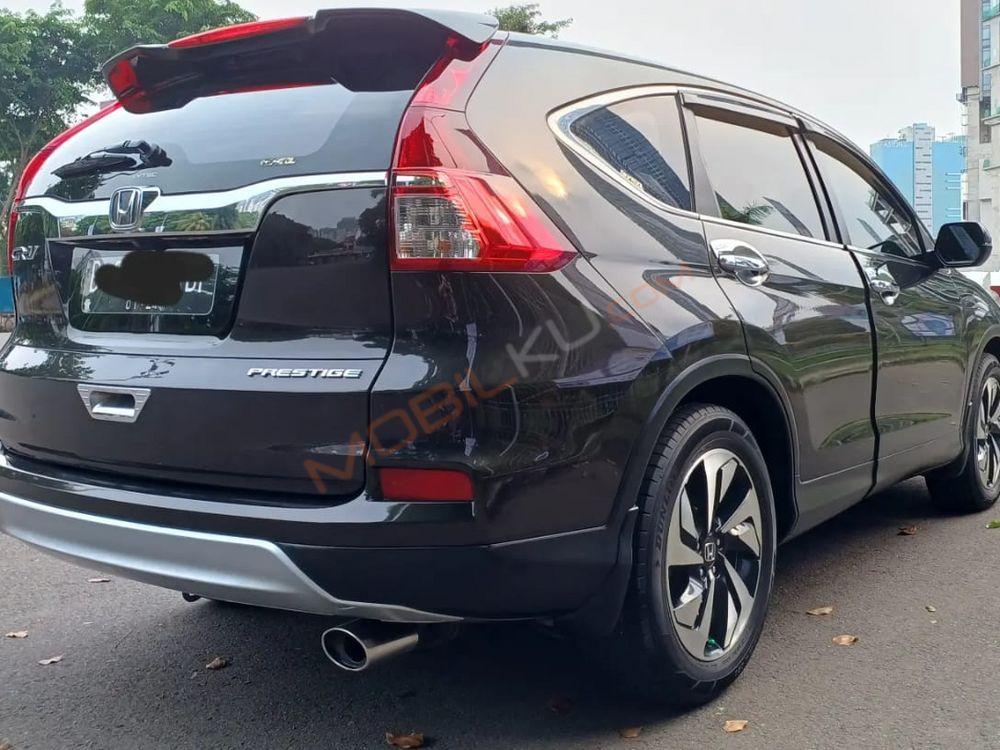 Mobil Honda CR-V 2015