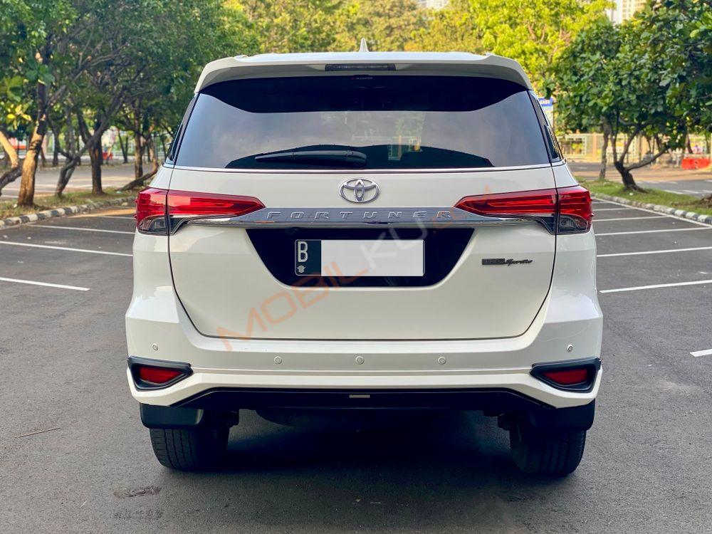 Mobil Toyota Fortuner 2020