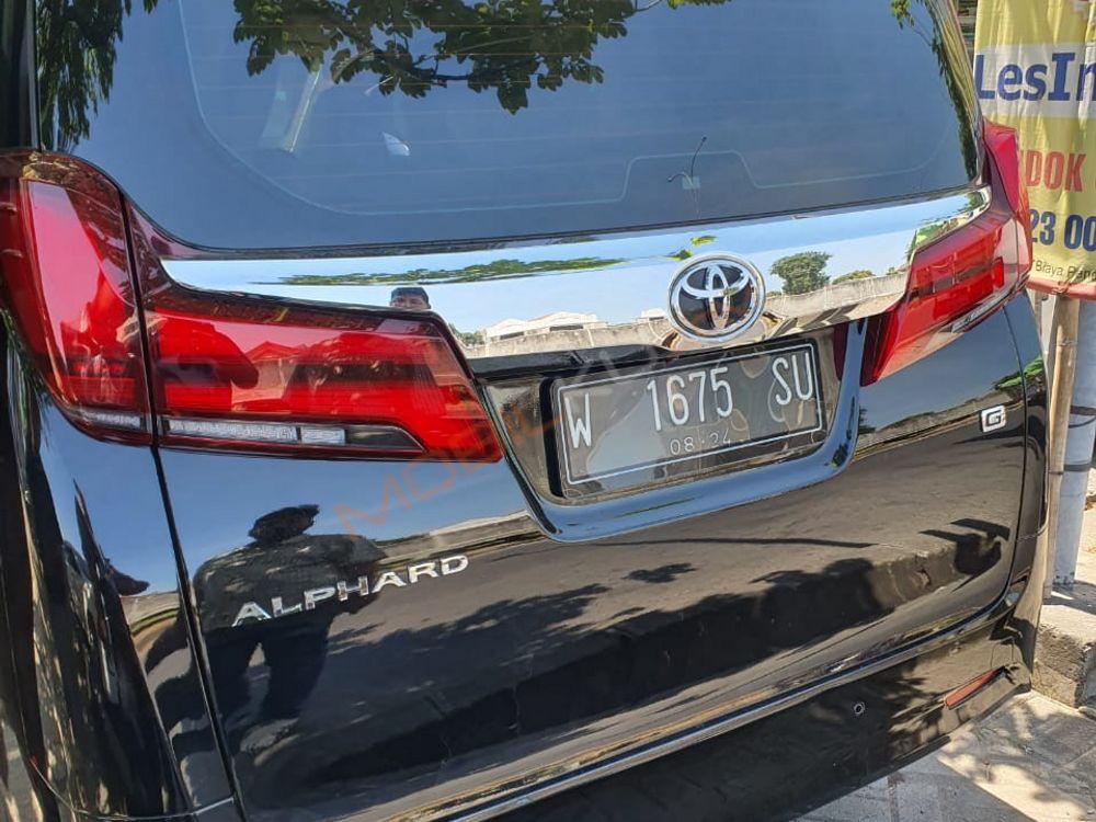 Mobil Toyota Alphard 2019