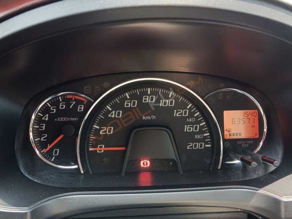 Mobil Daihatsu Ayla 2015