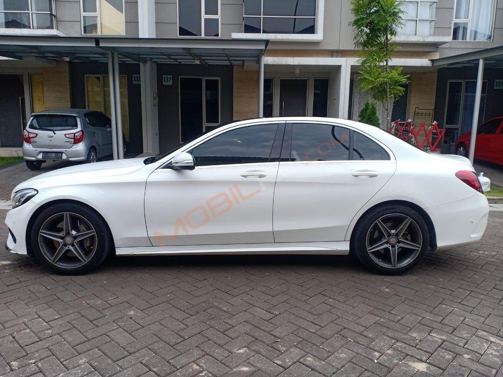 Mobil Mercedes-Benz C-Class 2014