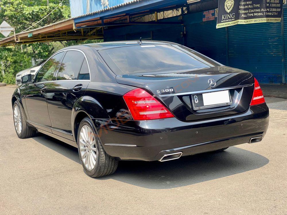 Mobil Mercedes-Benz S-Class 2011
