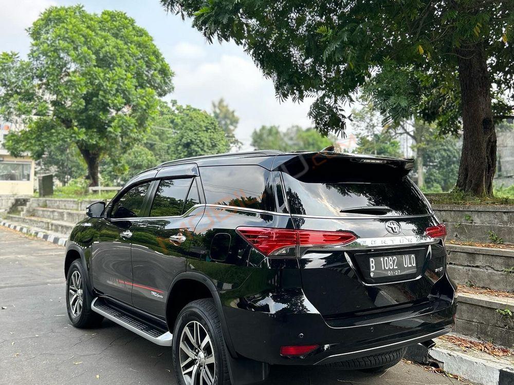 Mobil Toyota Fortuner 2016