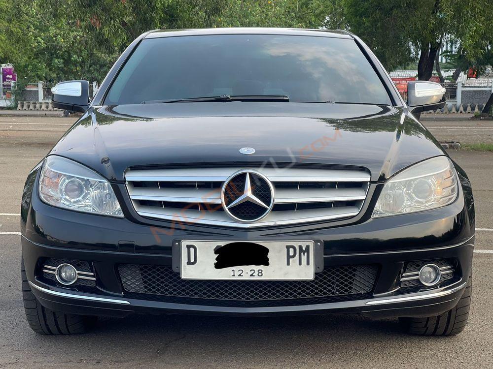 Mobil Mercedes-Benz C-Class 2008
