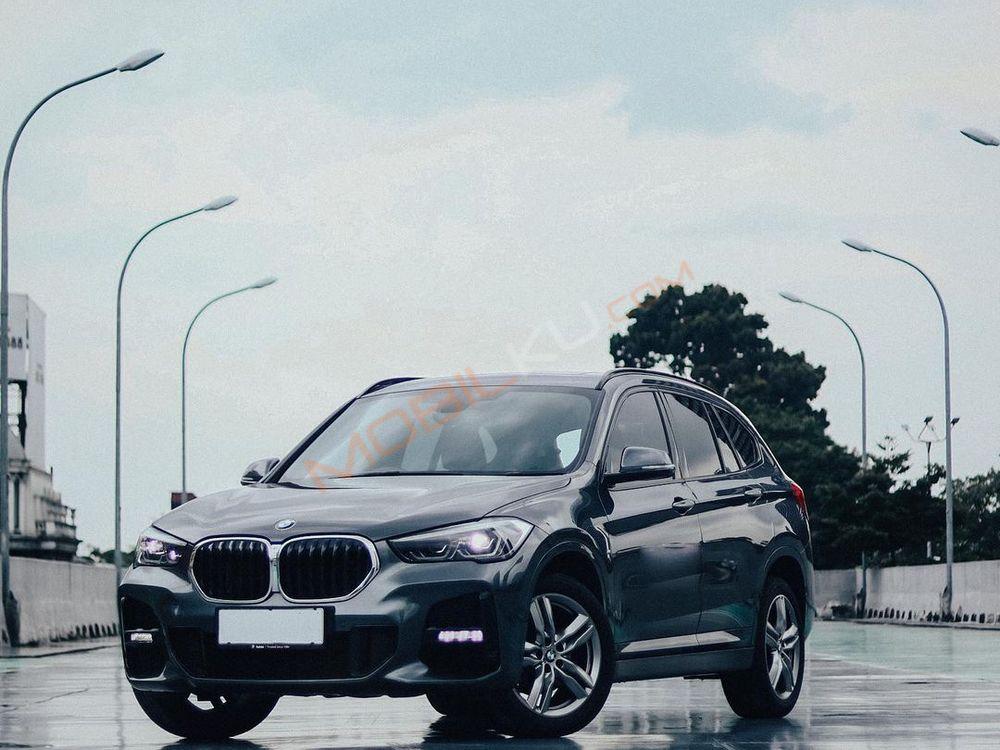 Mobil BMW X1 2022