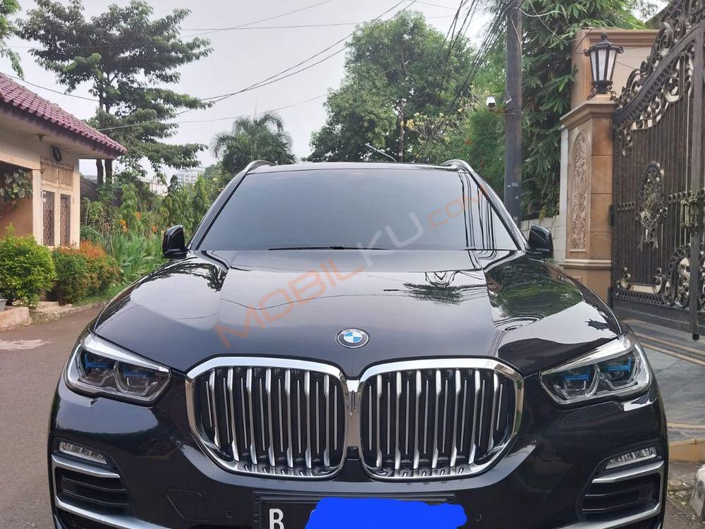 Mobil BMW X5 2020