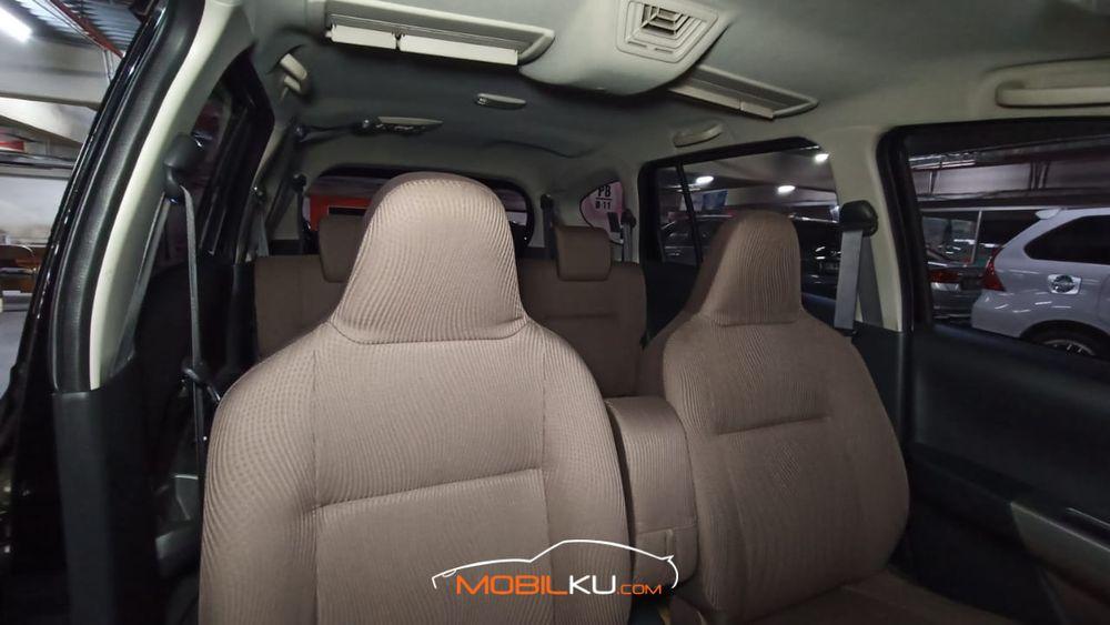 Mobil Toyota Calya 2019