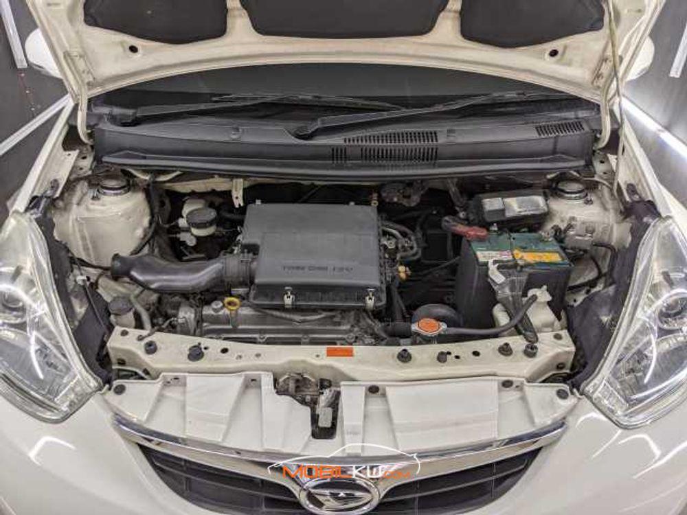 Mobil Daihatsu Sirion 2013