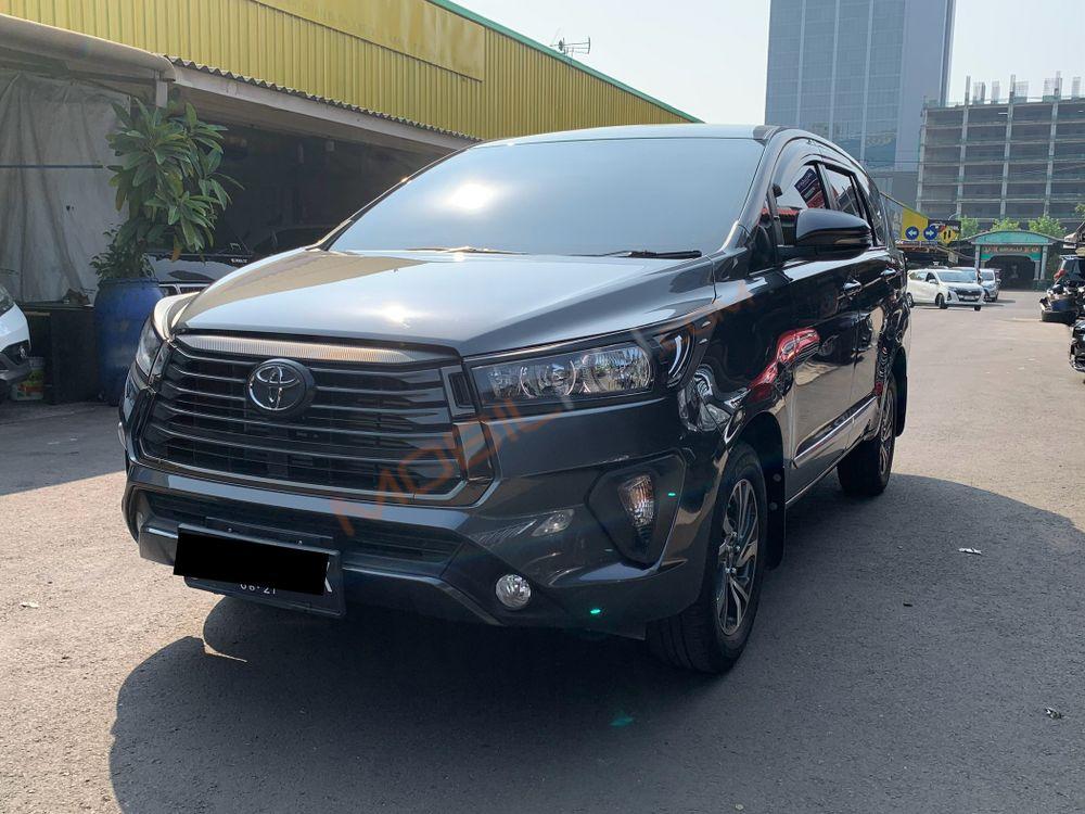 Mobil Toyota Kijang Innova 2022