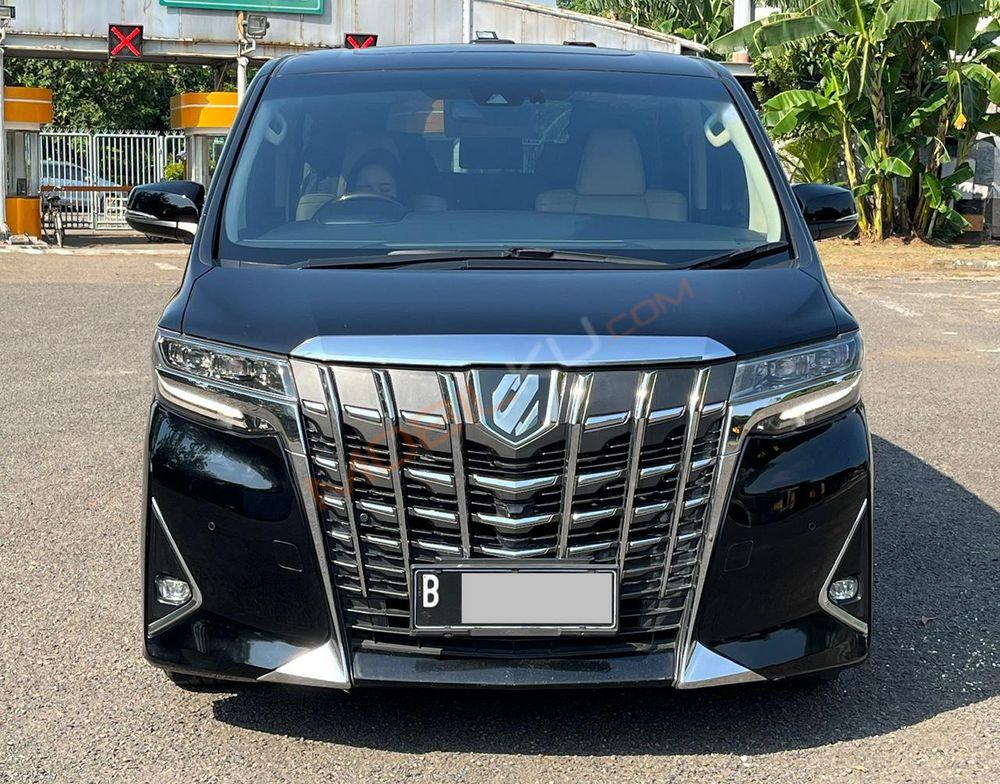 Mobil Toyota Alphard 2020
