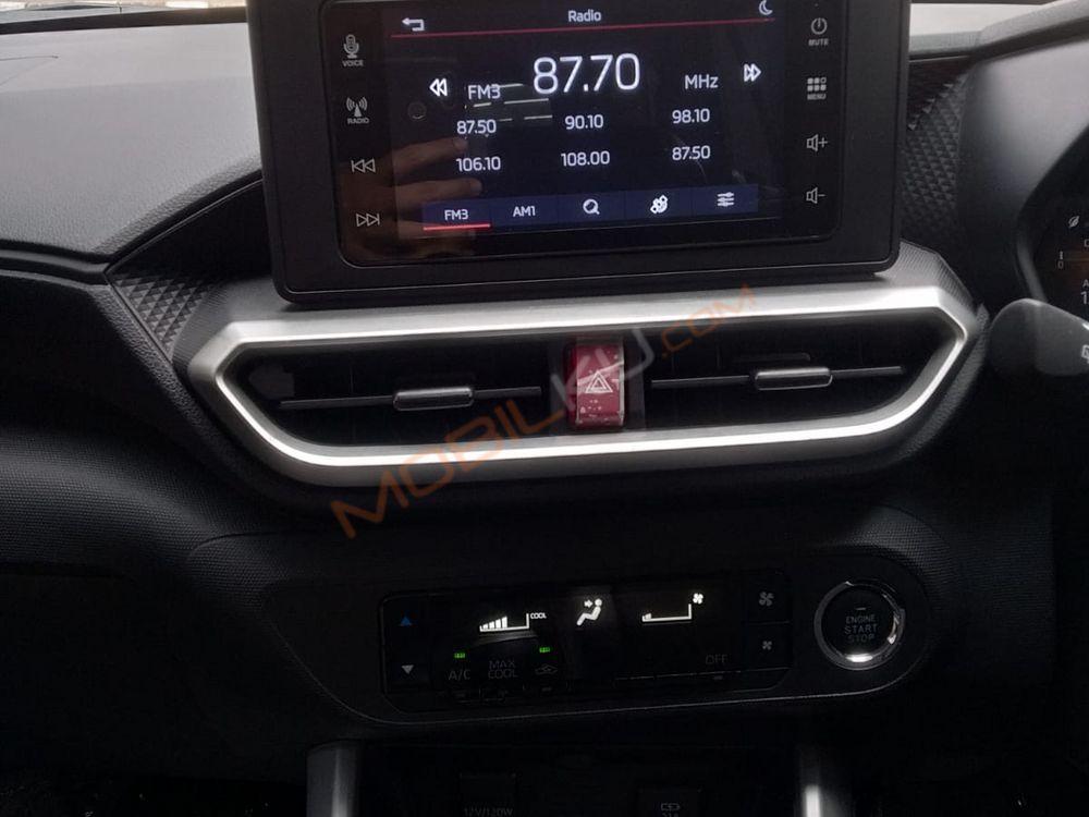 Mobil Daihatsu Rocky 2021