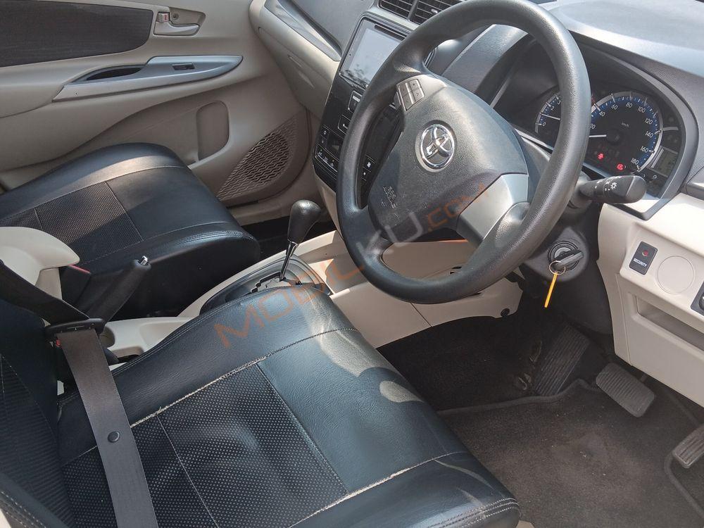 Mobil Toyota Avanza 2020