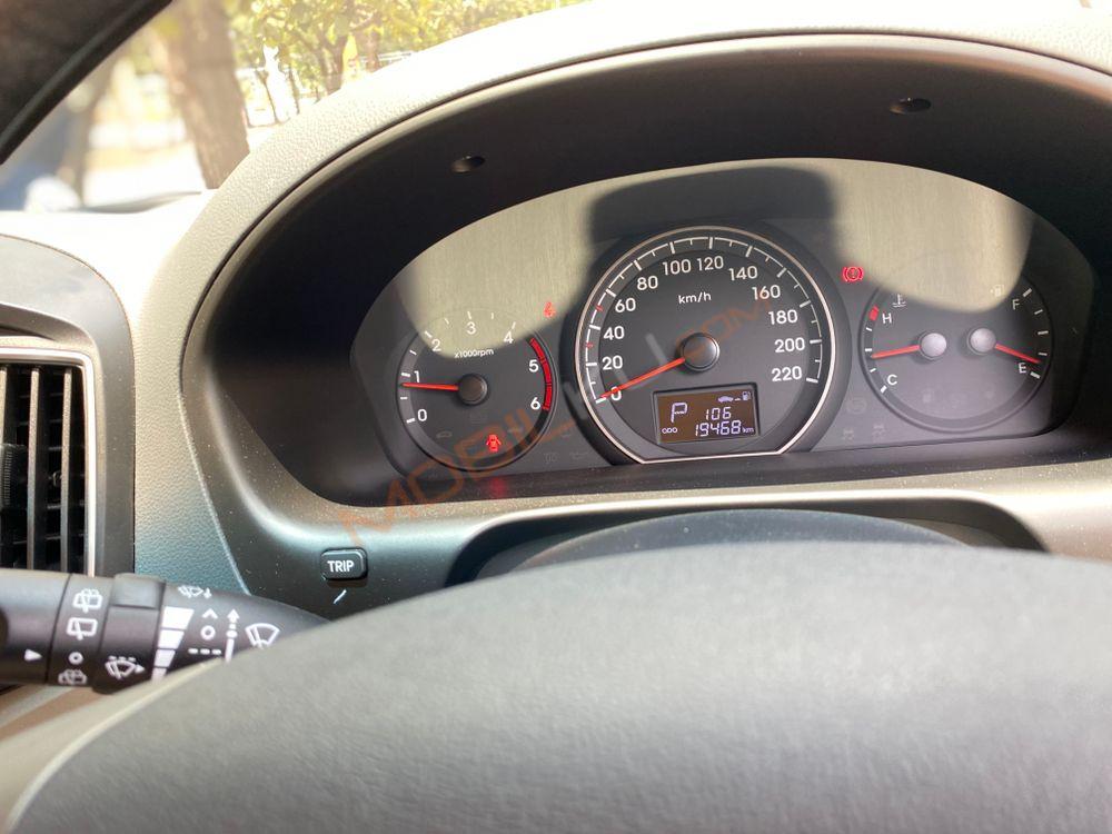 Mobil Hyundai H-1 2018